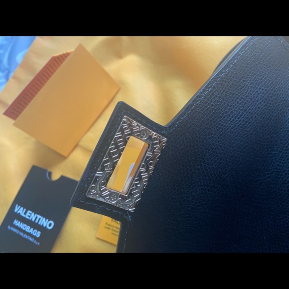 Authentic Valentino Handbag , and dust bag - Picture 6 of 16